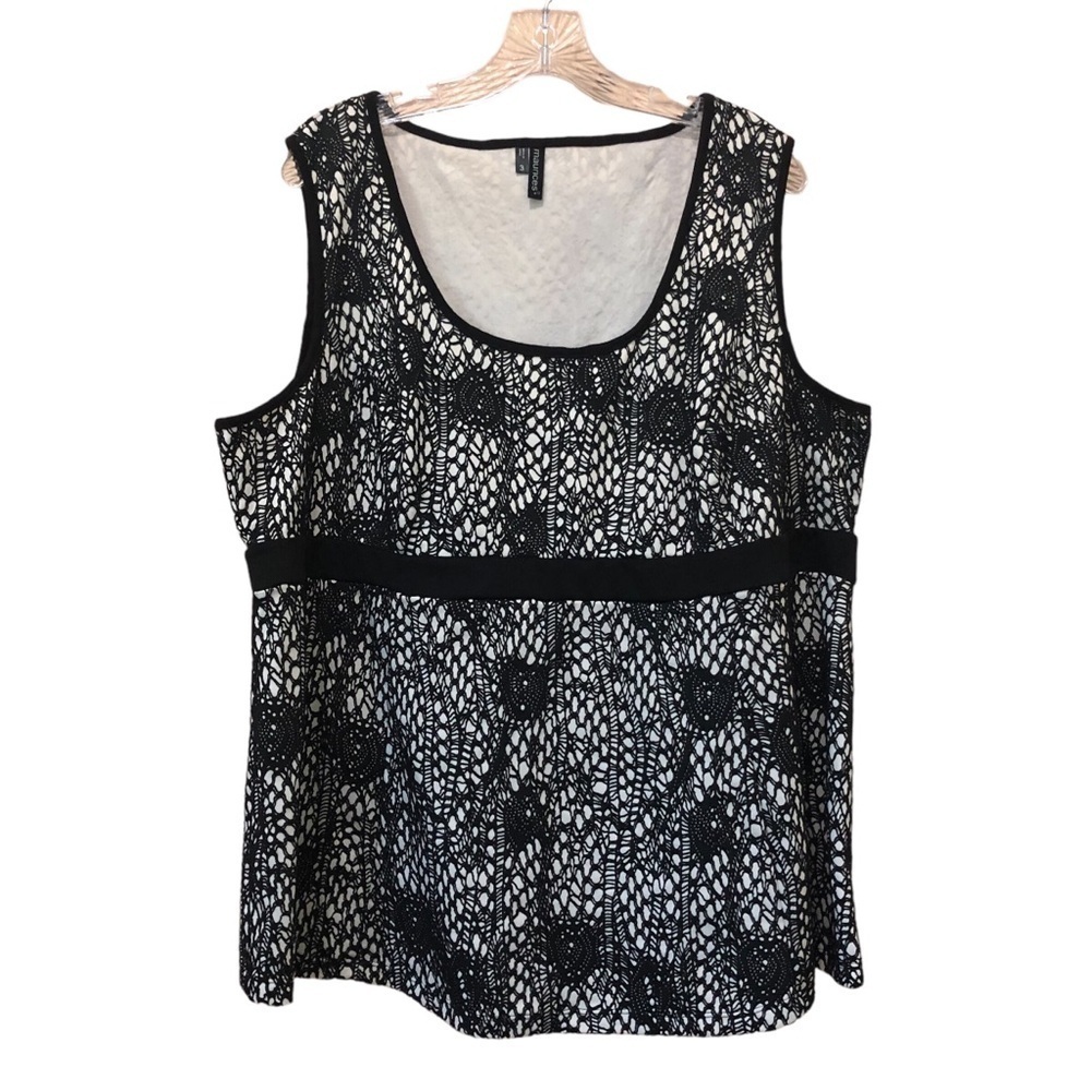Maurices Women’s Eyelet Crochet Sleeveless Top Size 3 Black White Empire Waist